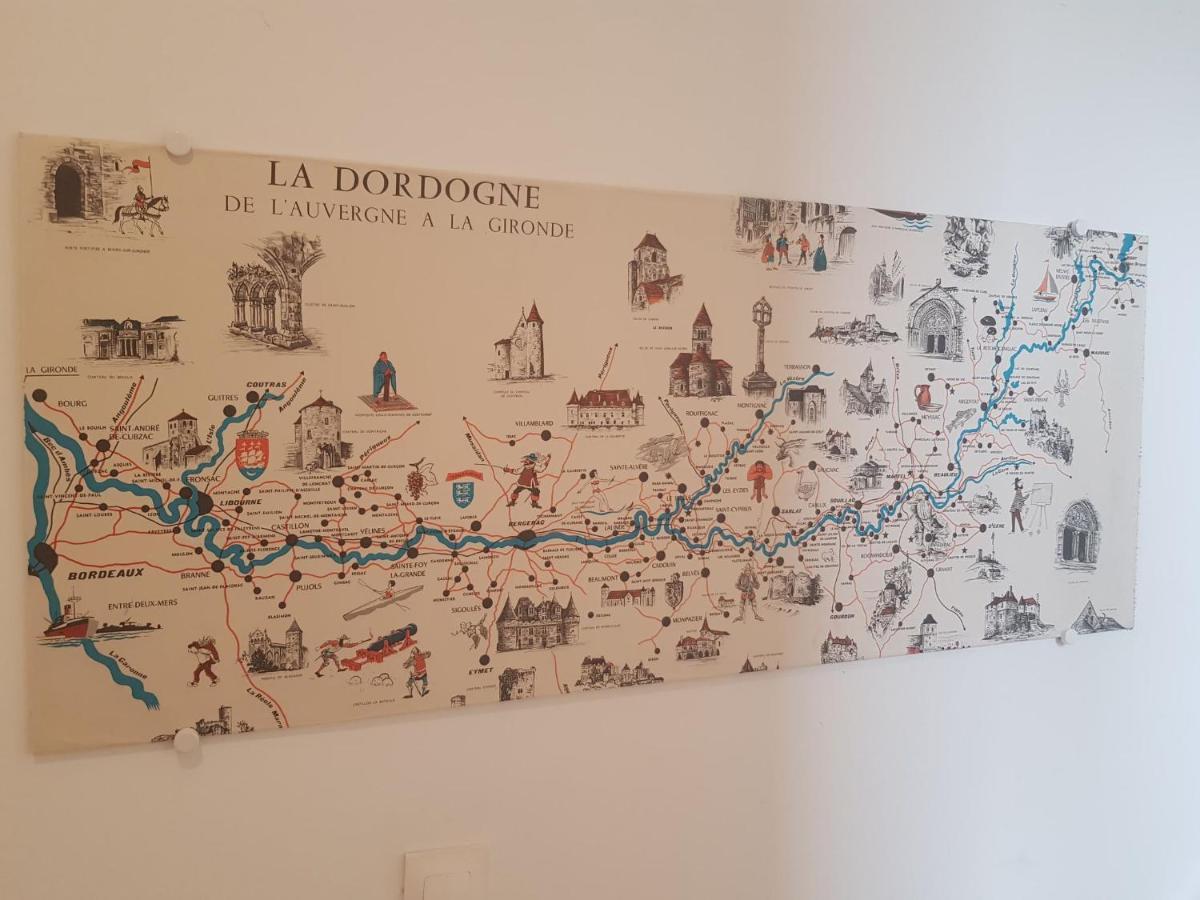 08 - Tres Joli Studio Tout Equipe Avec Parking Privatif Gratuit, Grand Fourgon Possible, Tout Le Linge De Maison Est Fourni Razac-sur-lʼIsle Eksteriør billede
